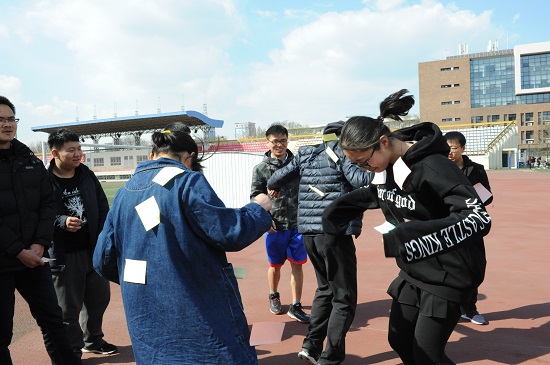 尬舞.JPG 尬舞.JPG